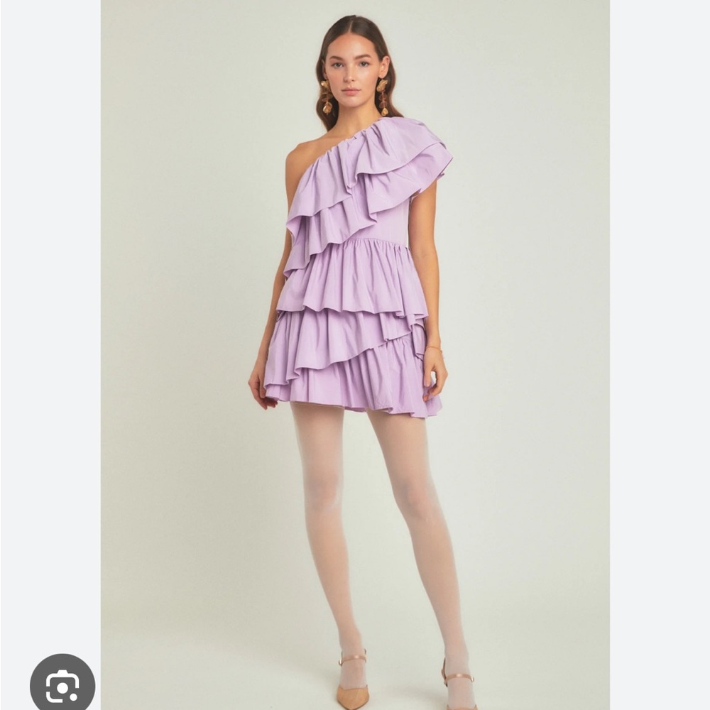 One shoulder ruffle dress